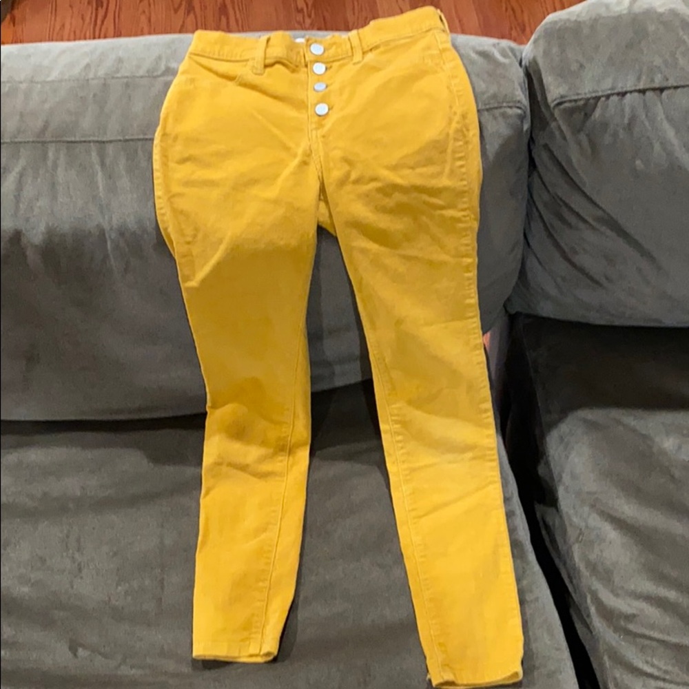 Girls size 12 yellow old Navy corduroy jeggings